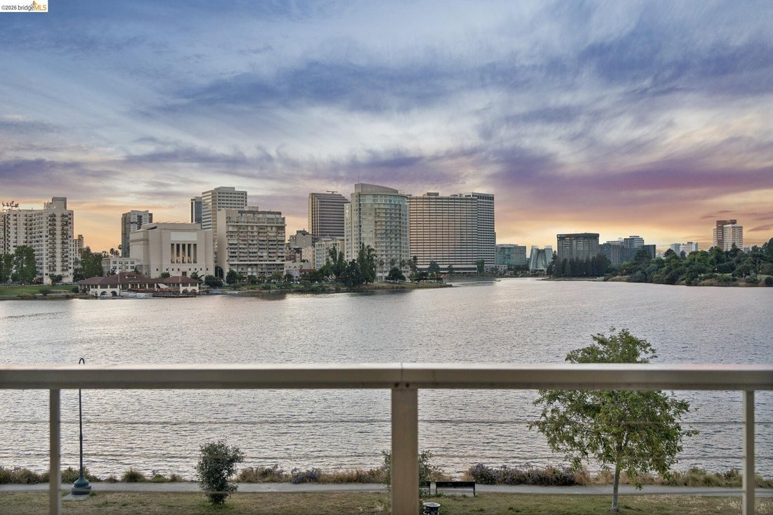 Condo in Oakland, California, United States 1 - 18167095