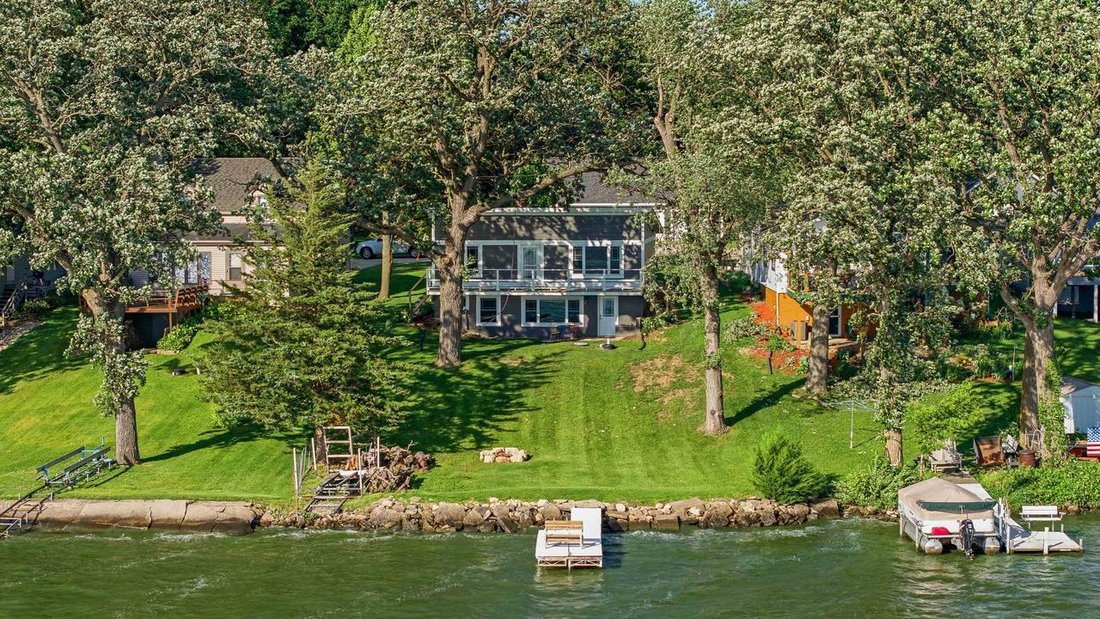House in Beaver Dam, Wisconsin, United States 1 - 18164757