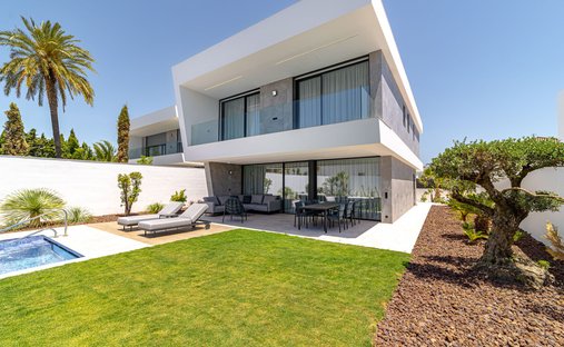 Villa a San Pedro de Alcántara, Andalusia, Spagna 1