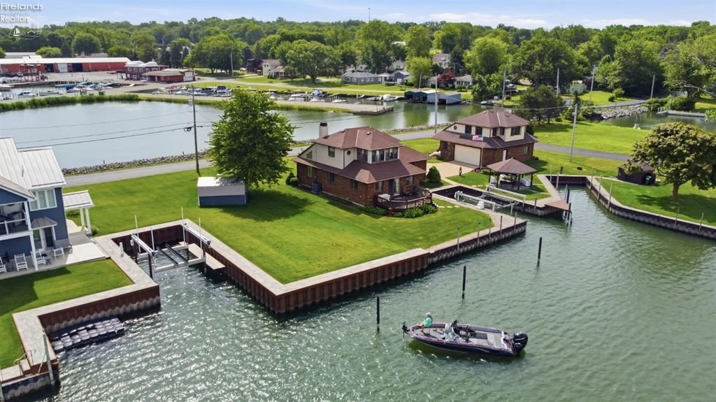 House in Lakeside Marblehead, Ohio, United States 1 - 18171705