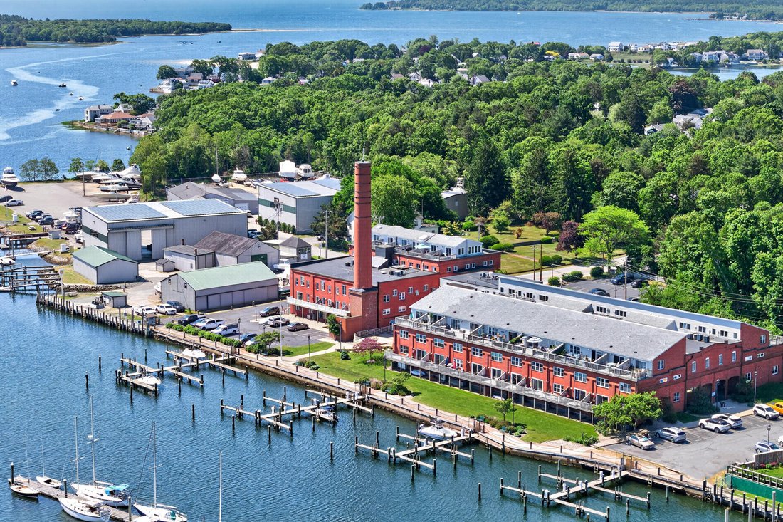 Condo in Wareham, Massachusetts, United States 1 - 18154111