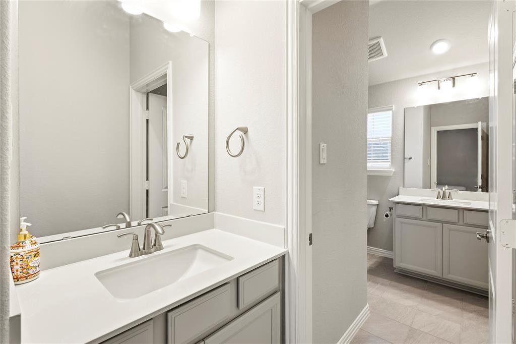 House in Little Elm, Texas, United States 5 - 18168636