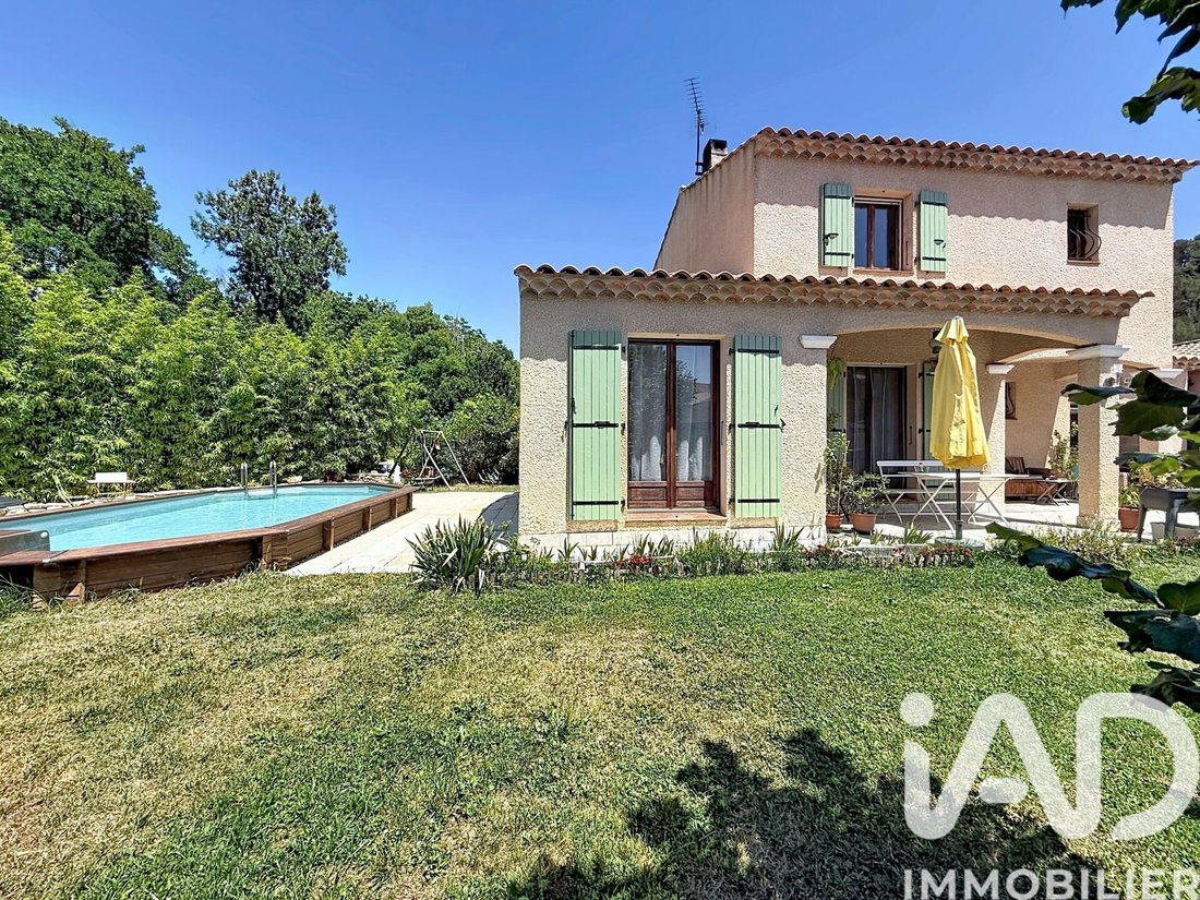 House in Saint-Zacharie, Provence-Alpes-Côte d'Azur, France 2 - 18161355