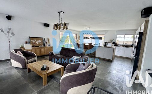 House in Camphin-en-Carembault, Hauts-de-France, France 1