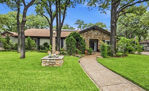 House in Euless, Texas, United States 1