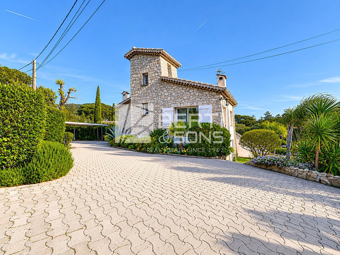 Villa in Le Grand Duc-Minelle, Mandelieu-la-Napoule, France 2 - 18157039