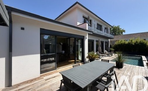 House in Arlac, Mérignac, France 1