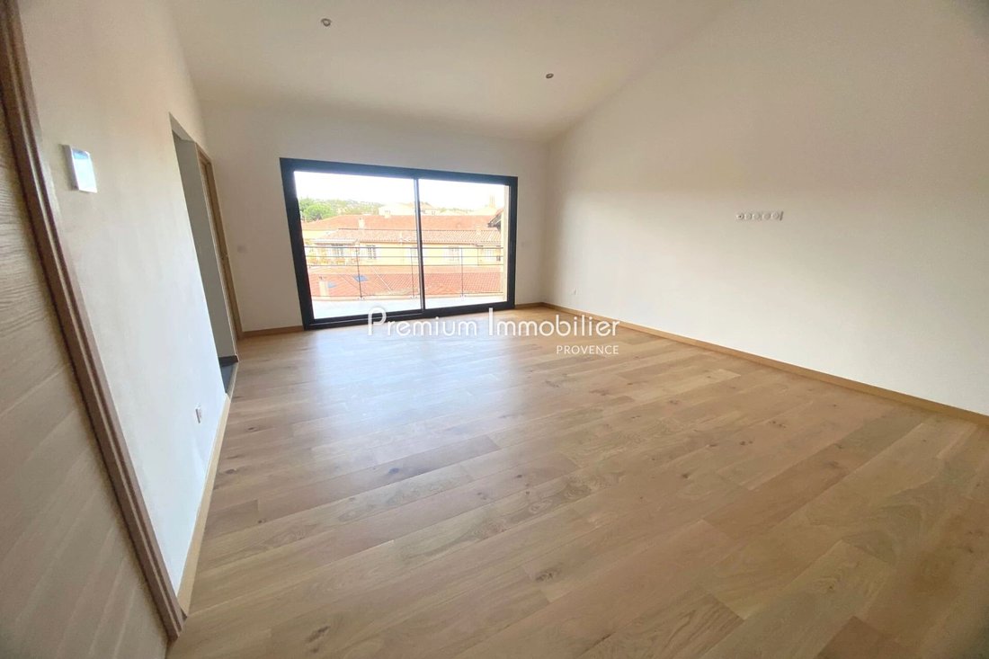 Apartment in Mazarin-Opéra-Bellegarde-Mairie, Aix-en-Provence, France 2 - 18155695