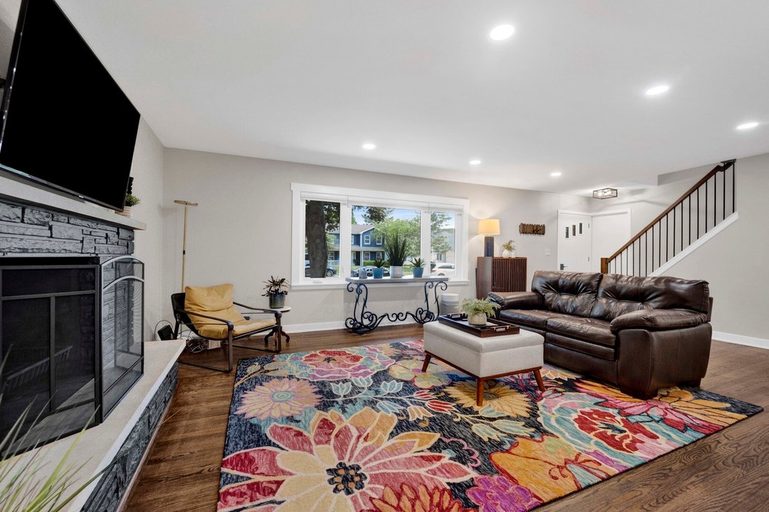 House in Libertyville, Illinois, United States 2 - 18162962