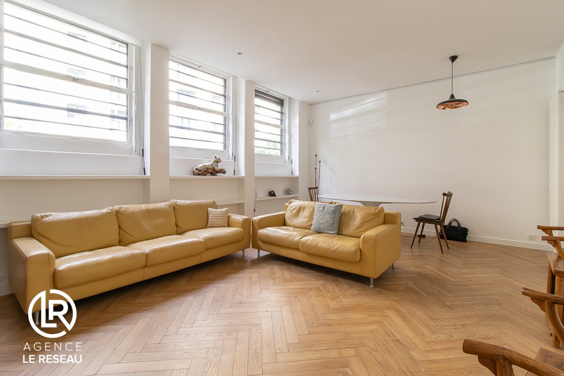 Apartment in Saint Philippe du Roule, Paris 8e Arrondissement, Paris 1 - 18171094