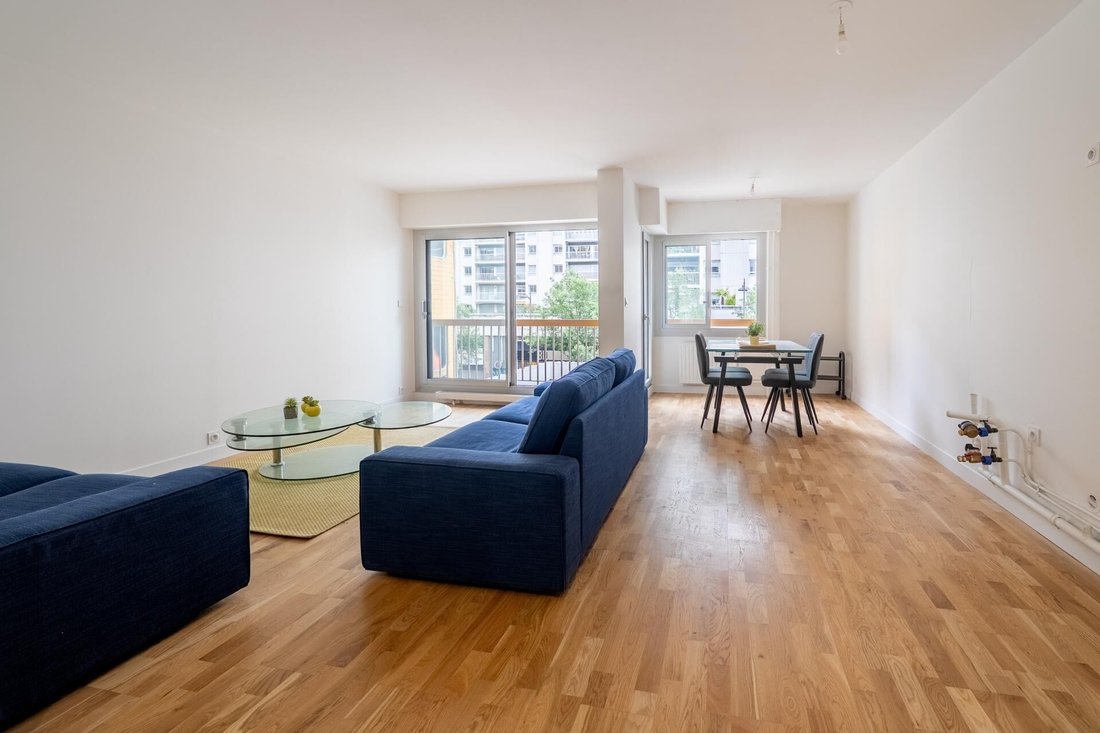 Apartment in Léon-Blum Folie-Regnault, Paris 11e Arrondissement, Paris 4 - 18110053