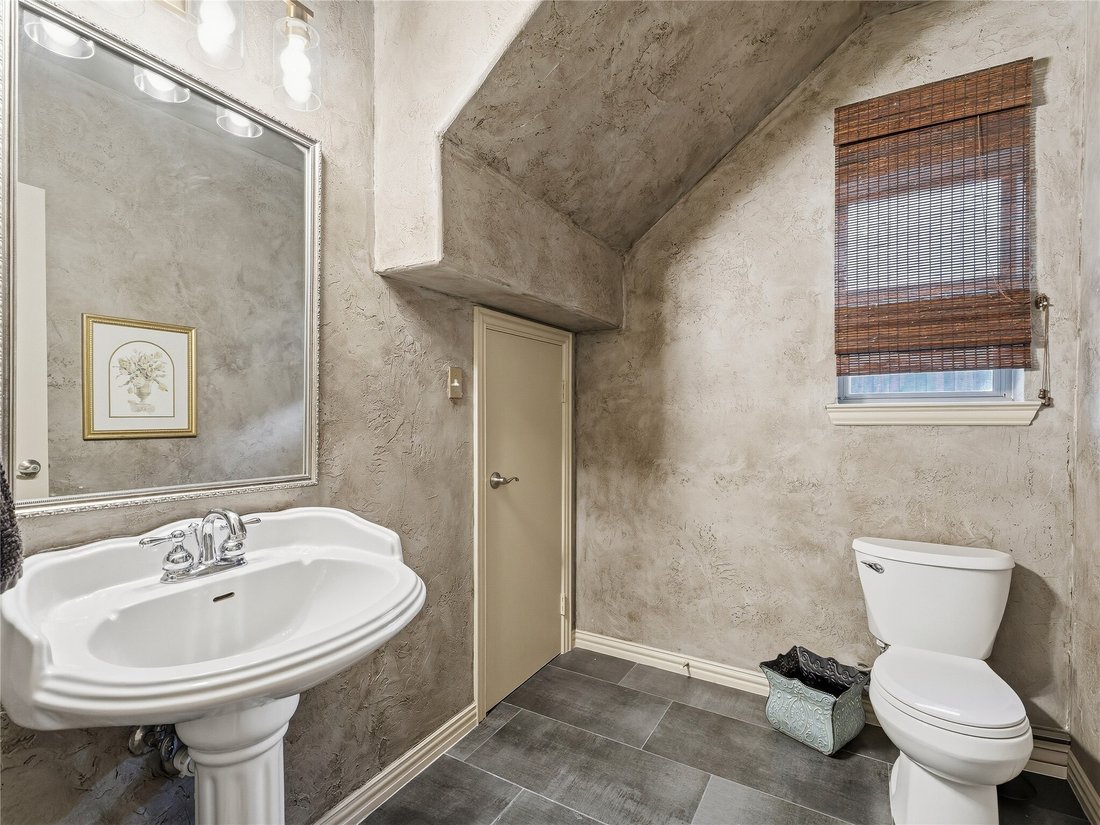 House in Frisco, Texas, United States 5 - 18162983
