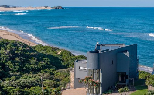 House in Boknes Strand, Eastern Cape, South Africa 1