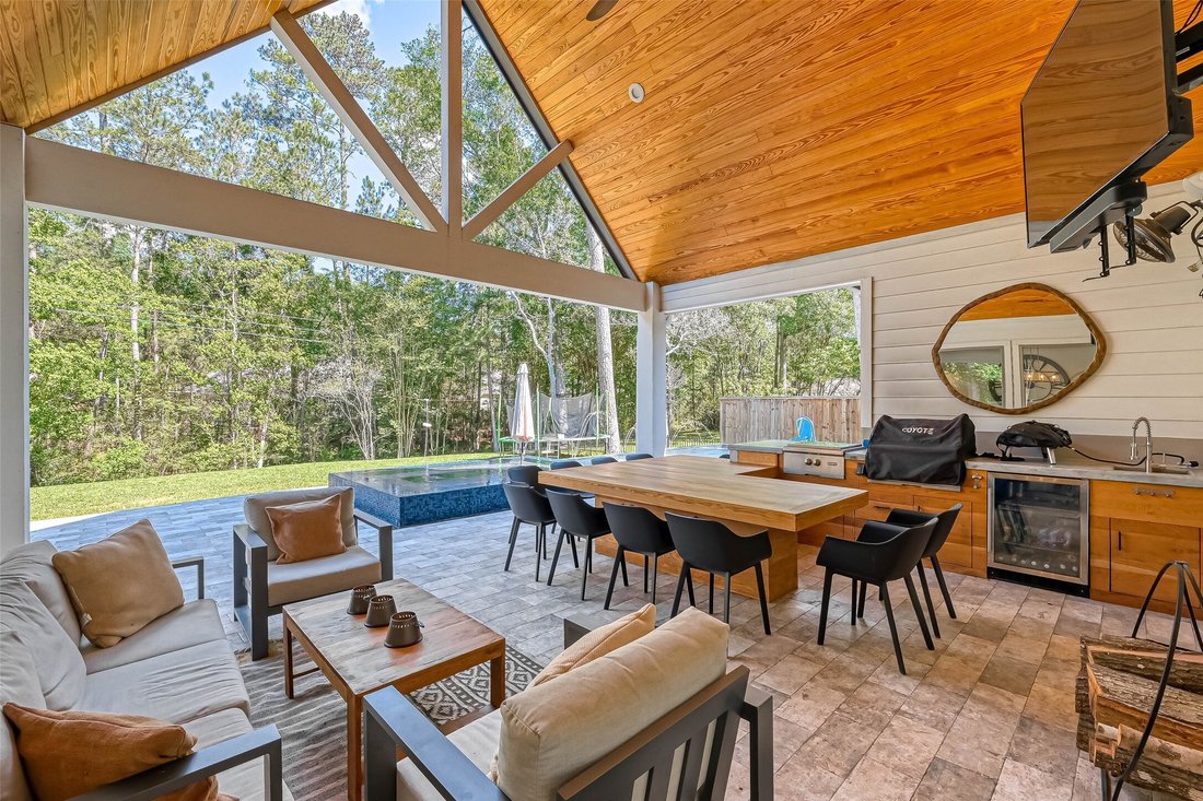 House in Conroe, Texas, United States 3 - 18165129