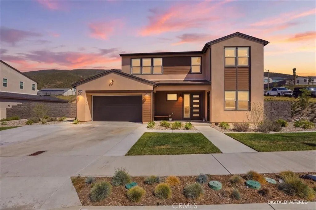 Condo in Fontana, California, United States 1 - 17917441