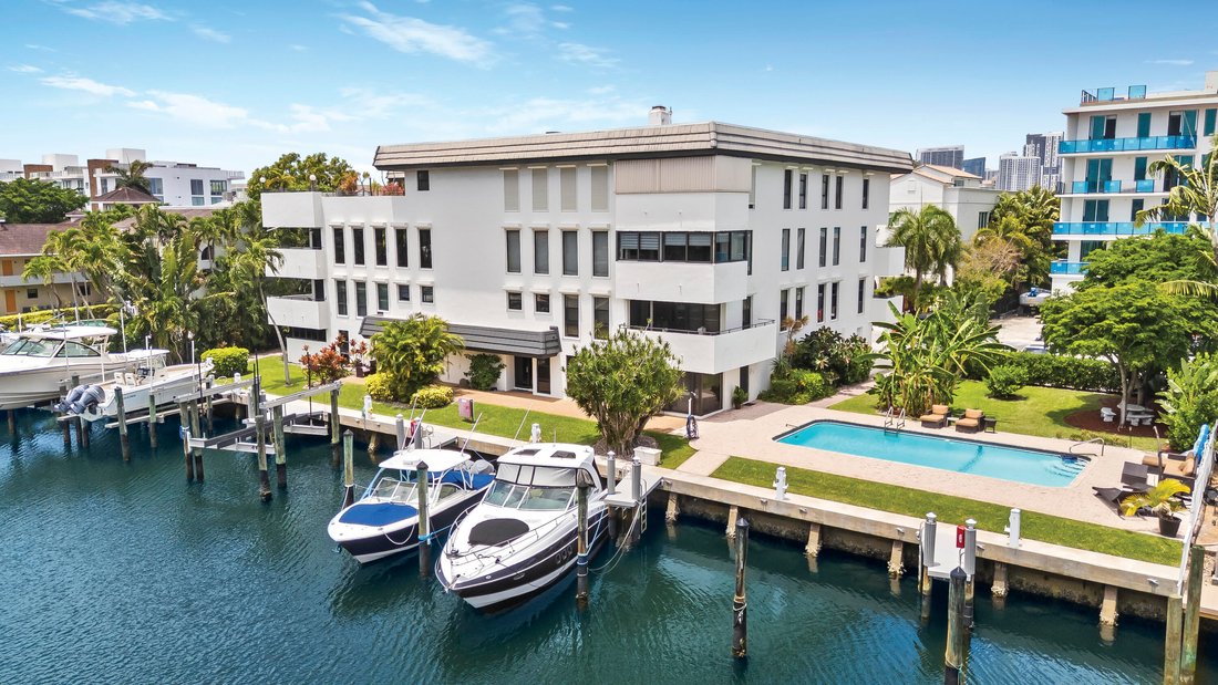 Coopératif à Fort Lauderdale, Floride, États-Unis 1 - 18159603
