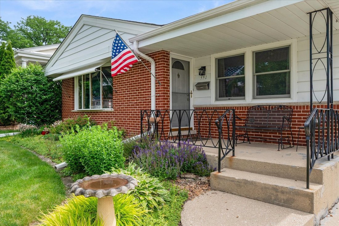 House in Elmhurst, Illinois, United States 3 - 18154550