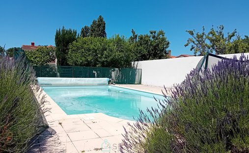 House in Breuillet, Nouvelle-Aquitaine, France 1