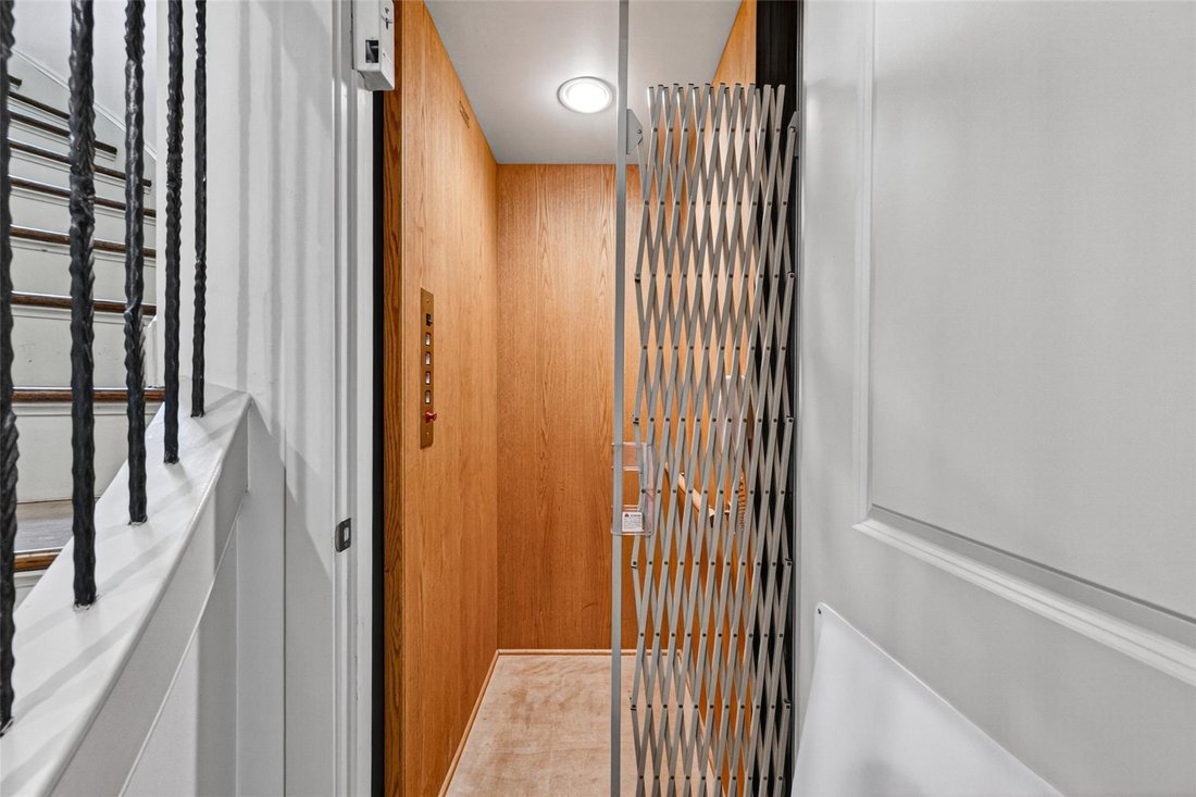 Townhouse in Houston, Texas, United States 4 - 18159807
