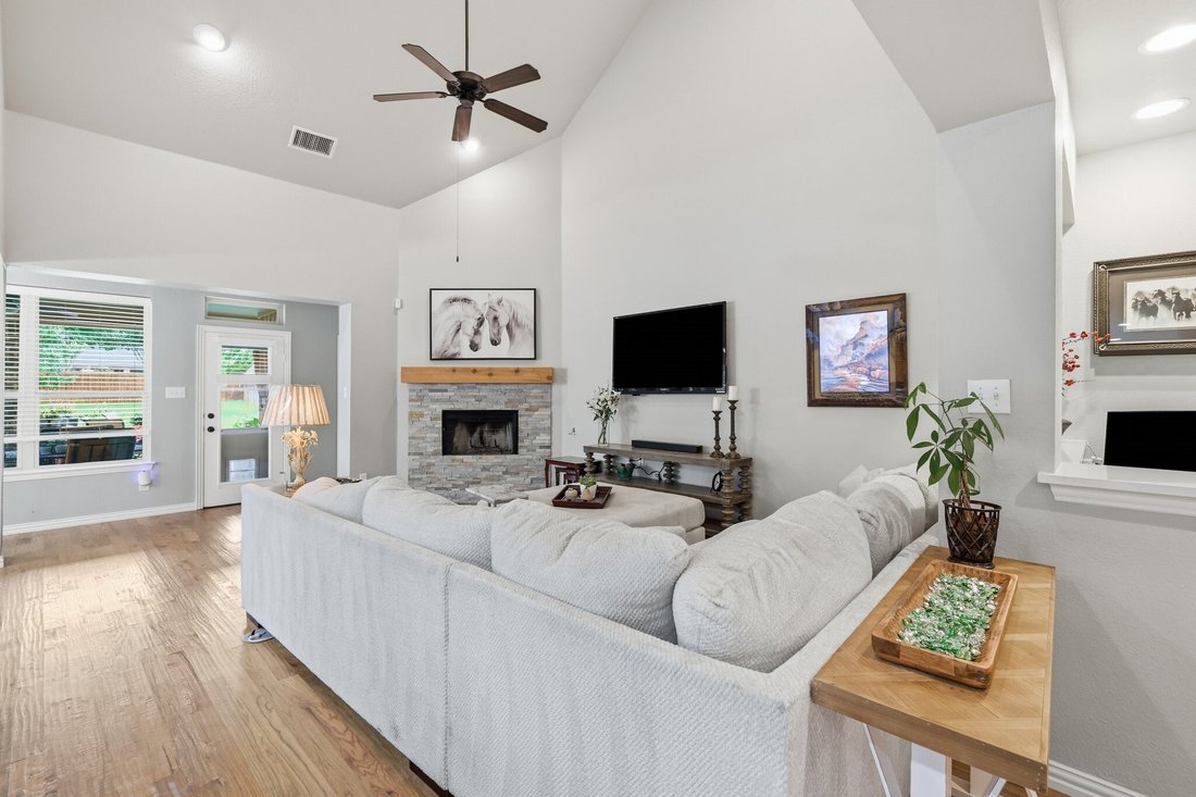 House in Lantana, Texas, United States 4 - 18154934