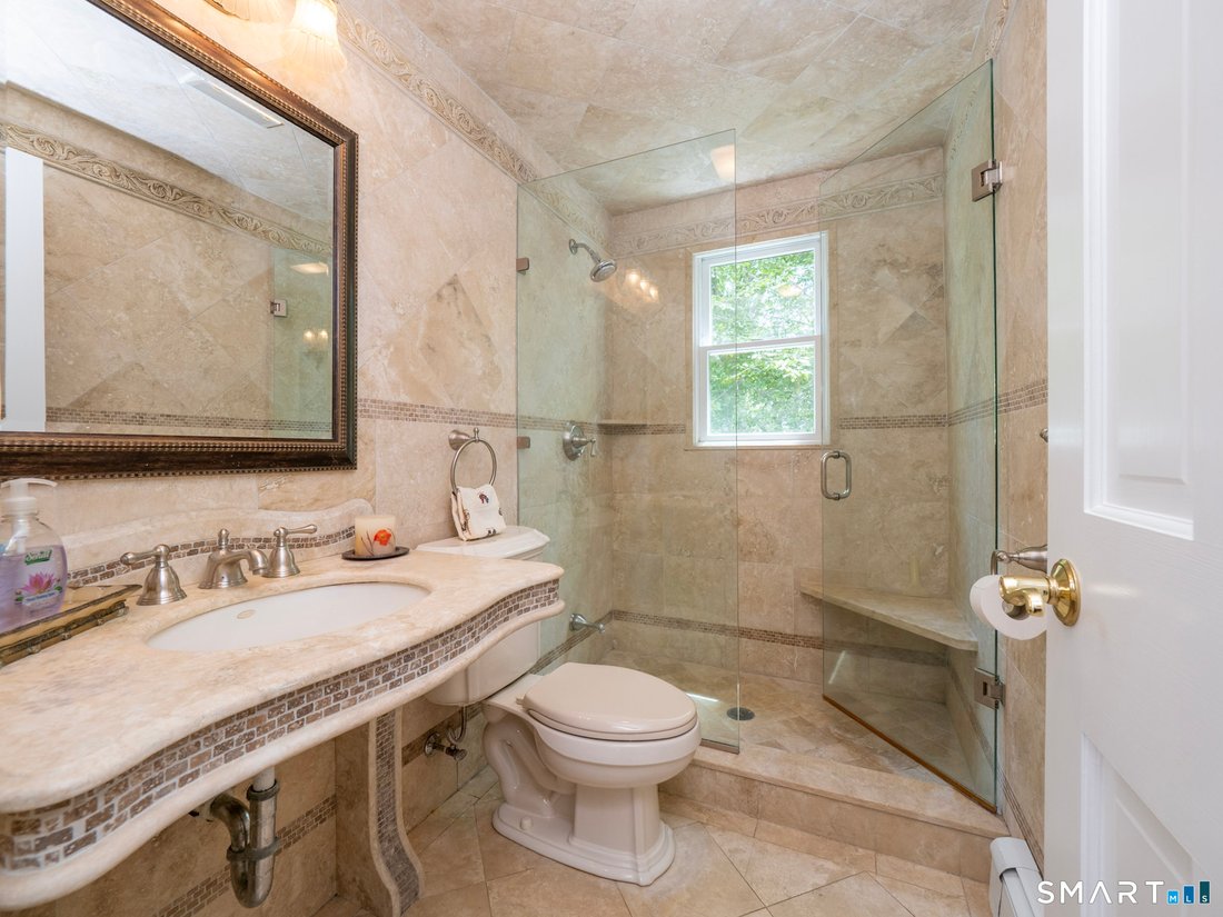 House in Wilton, Connecticut, United States 5 - 18160396