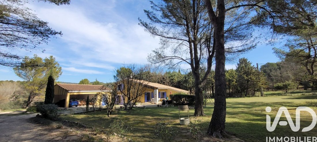 House in Saint Antoine, L'Isle-sur-la-Sorgue, France 1 - 18169451