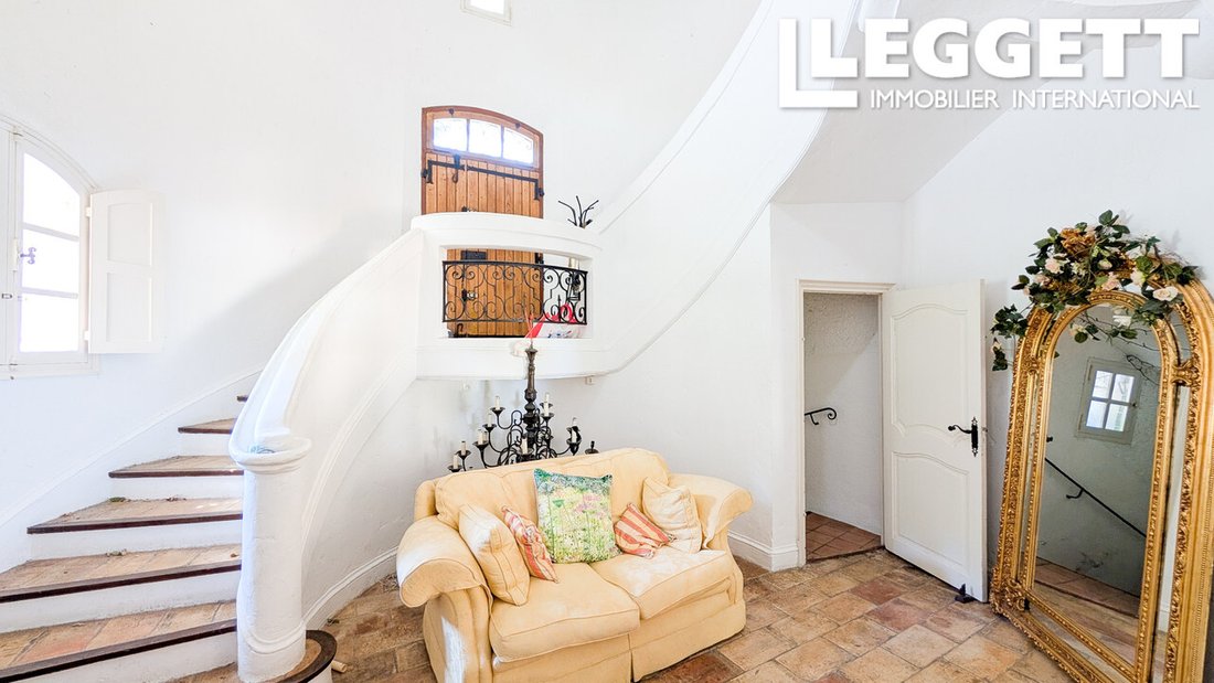 Villa in Carros, Provence-Alpes-Côte d'Azur, France 2 - 18165669