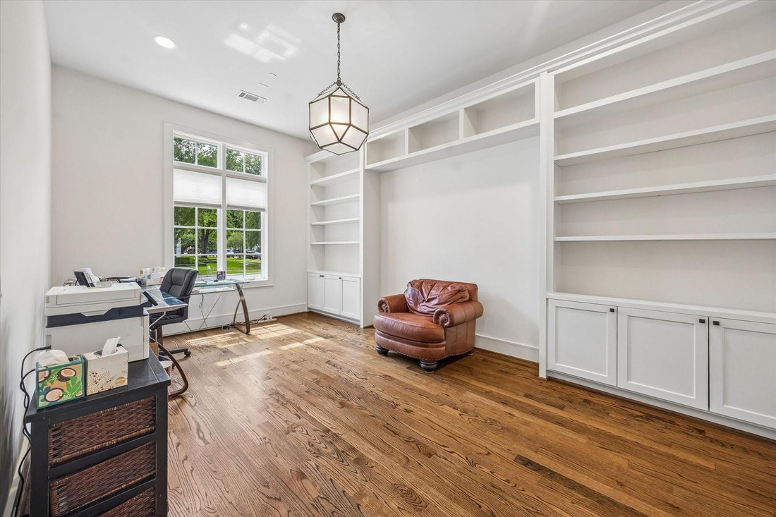 House in Southside Place, Texas, United States 3 - 18163075