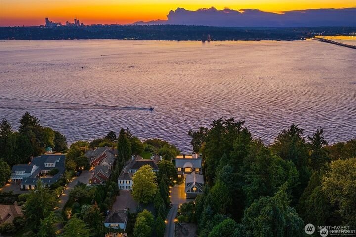 House in Medina, Washington, United States 1 - 18171619