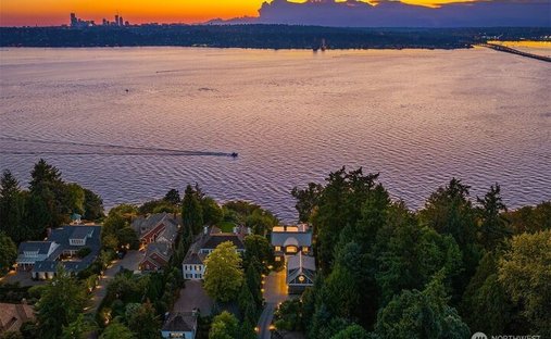 House in Medina, Washington, United States 1