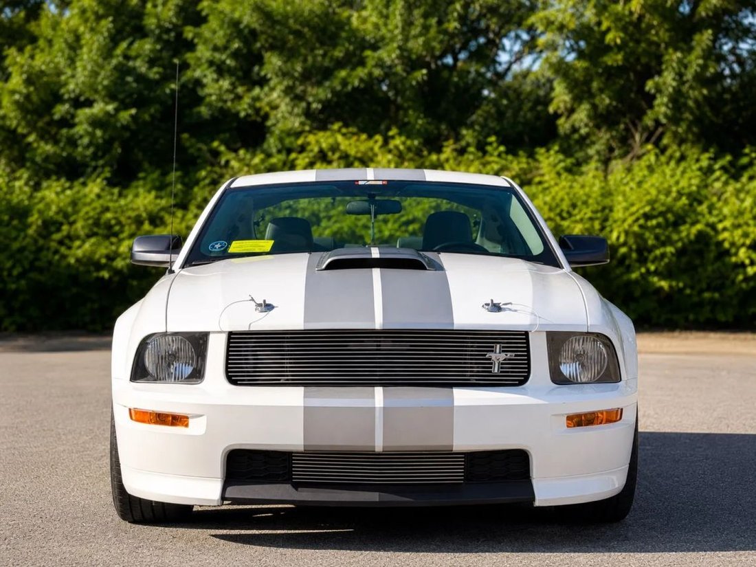 Coupe in Billerica, MA, United States 2 - 18164218