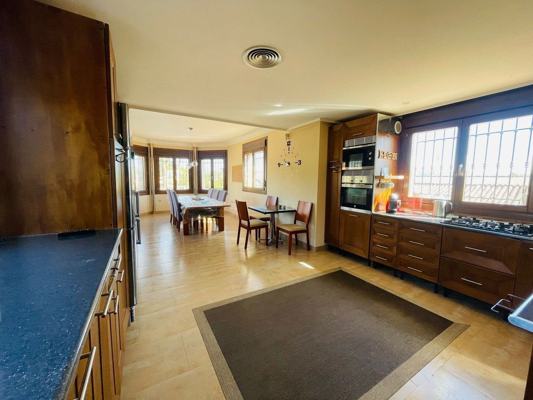 Villa in l'Alfas del Pi, Valencian Community, Spain 4 - 18156545