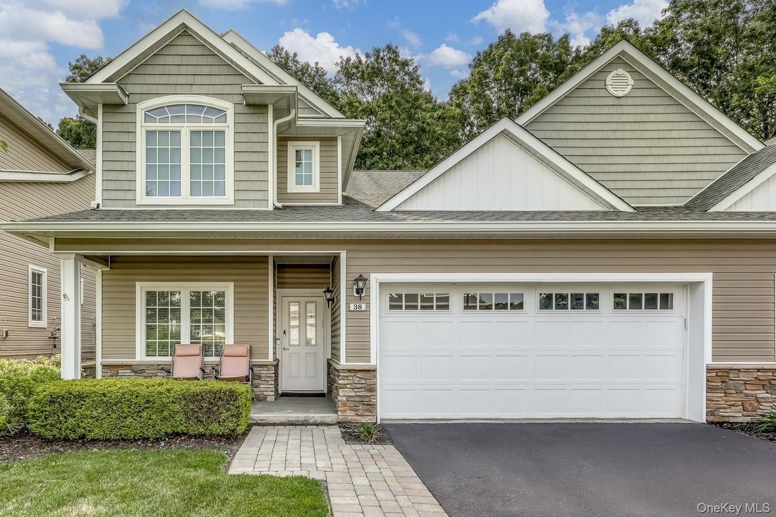 Condo in Spring Valley, New York, United States 1 - 18158880