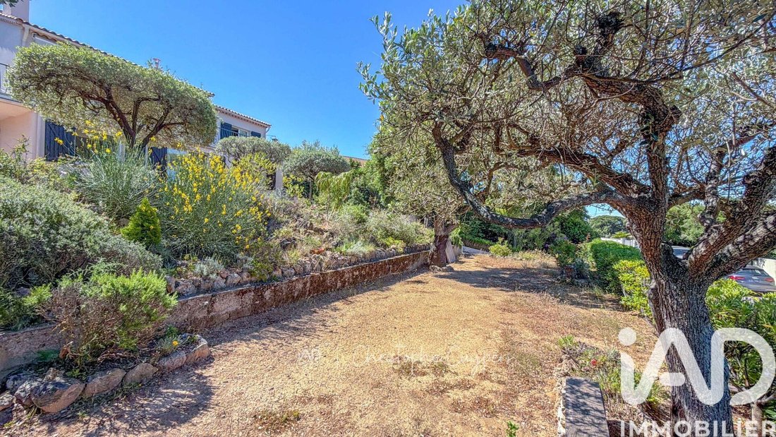 House in Ville-Les Saquedes-Le Bouillonnet, Sainte-Maxime, France 3 - 18169457