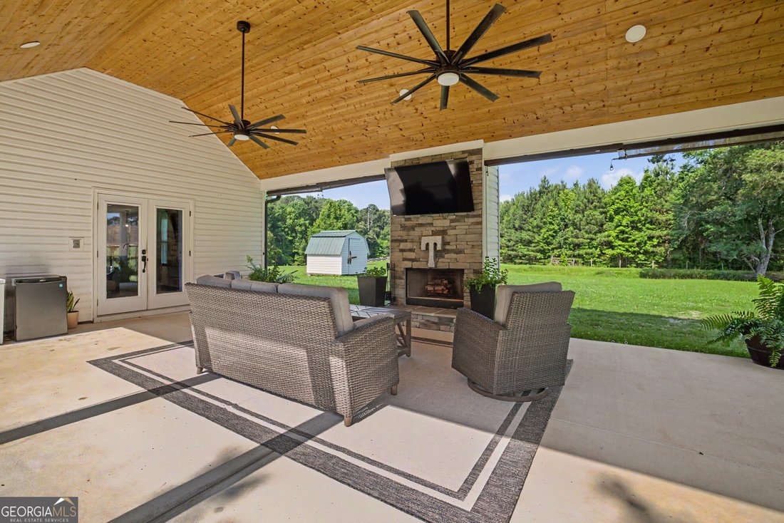 House in Brooks, Georgia, United States 3 - 18160197