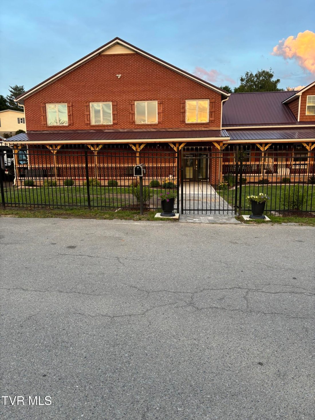 House in Watauga, Tennessee, United States 5 - 18171852