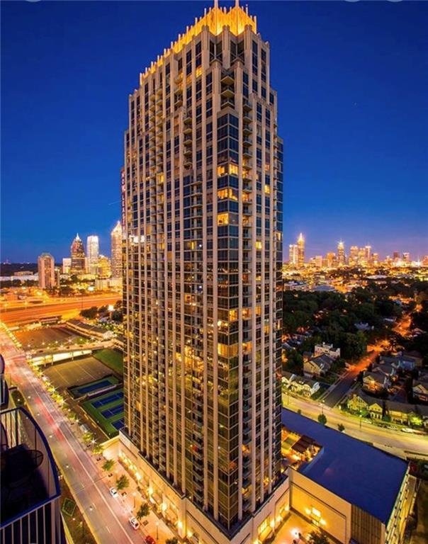 Condo in Atlanta, Georgia, United States 1 - 18155265