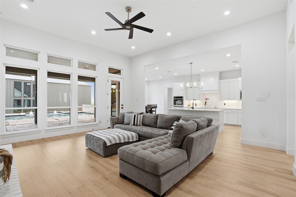 House in Weatherford, Texas, United States 5 - 18163084
