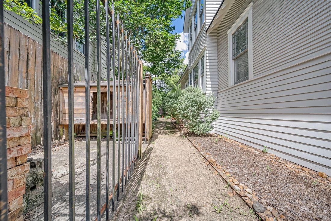 House in Houston, Texas, United States 5 - 18159837