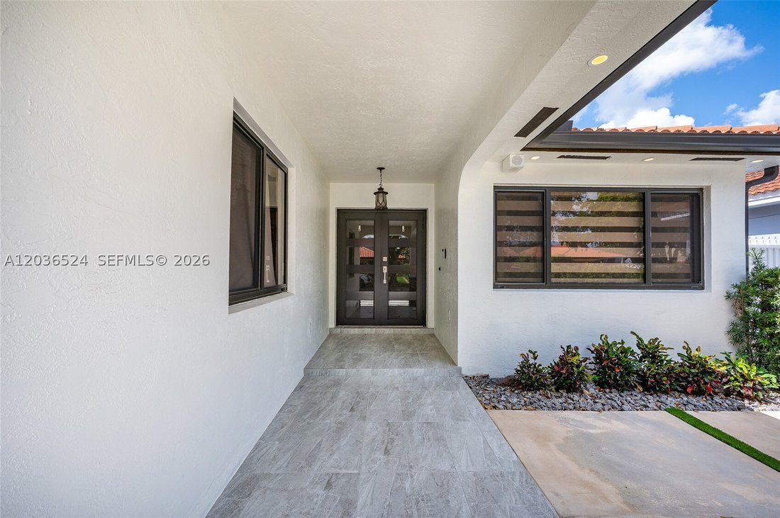 House in Miami Lakes, Florida, United States 3 - 18165075