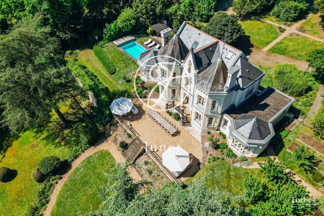 Estate in Centre Ville, Nantes, France 2 - 18162349