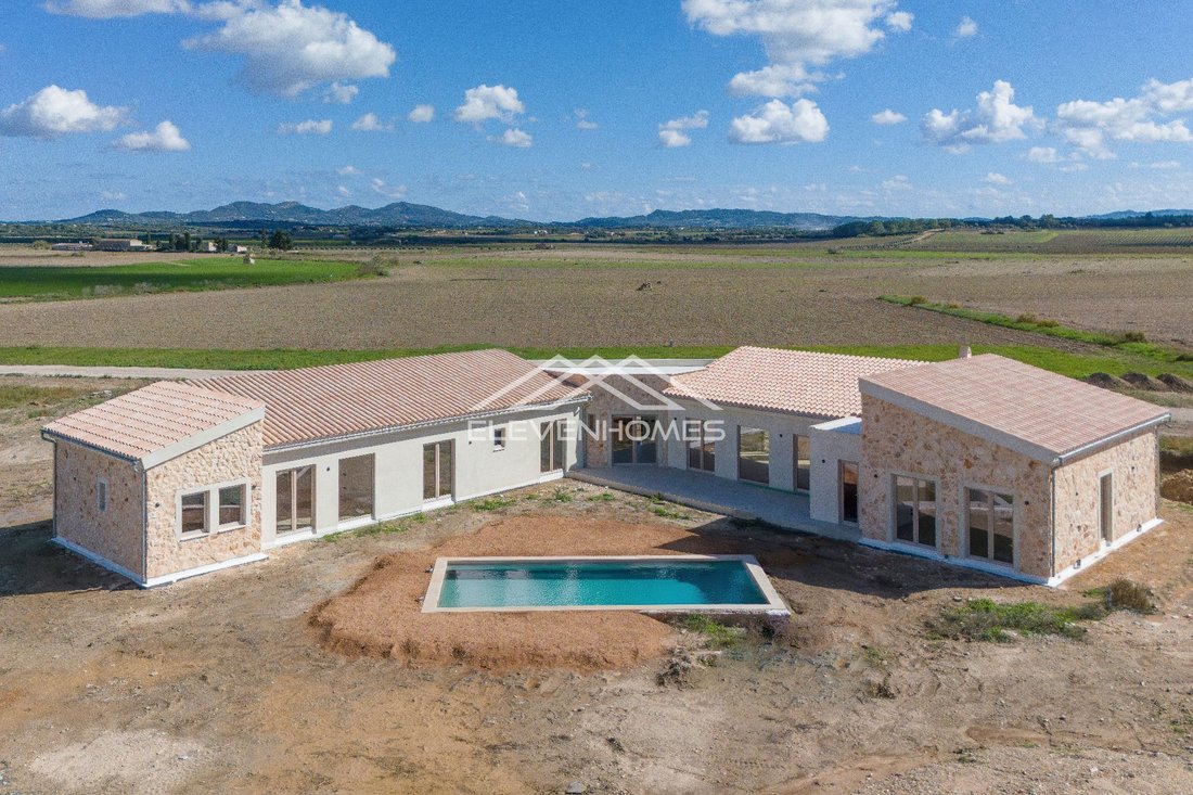 Villa in Vilafranca de Bonany, Balearic Islands, Spain 1 - 18154418