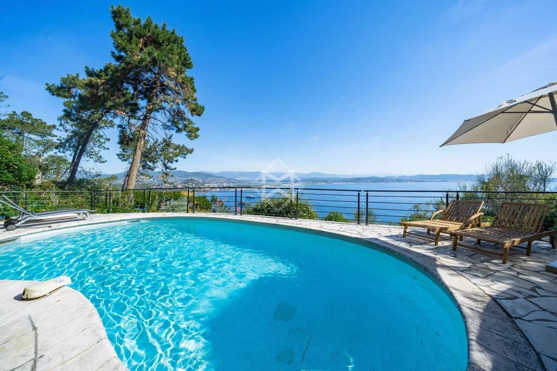 Villa in Théoule-sur-Mer, Provence-Alpes-Côte d'Azur, France 5 - 18156584