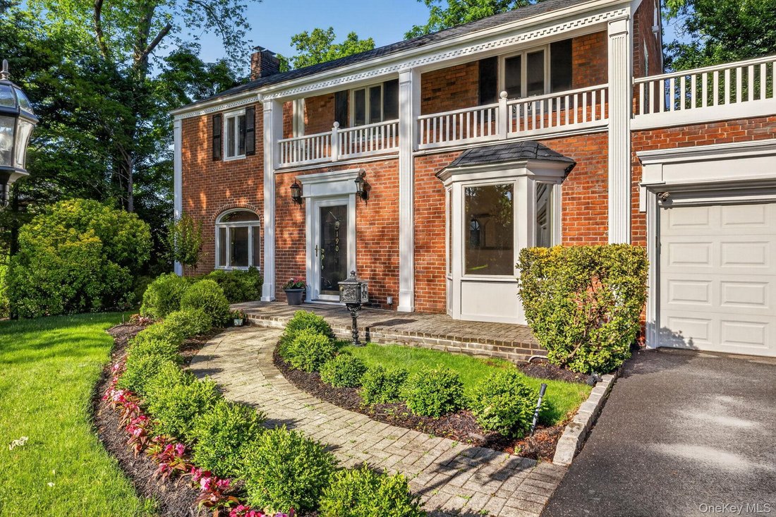 House in Manhasset, New York, United States 2 - 18158912