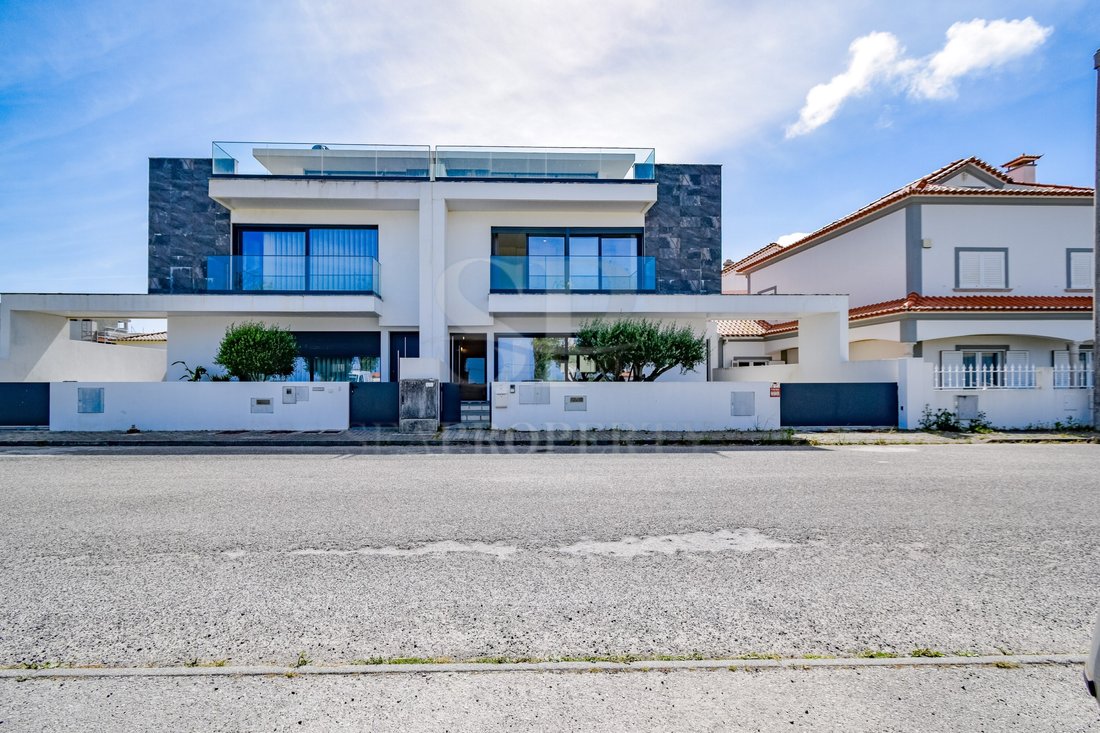 House in Atouguia da Baleia, Leiria District, Portugal 1 - 18163942