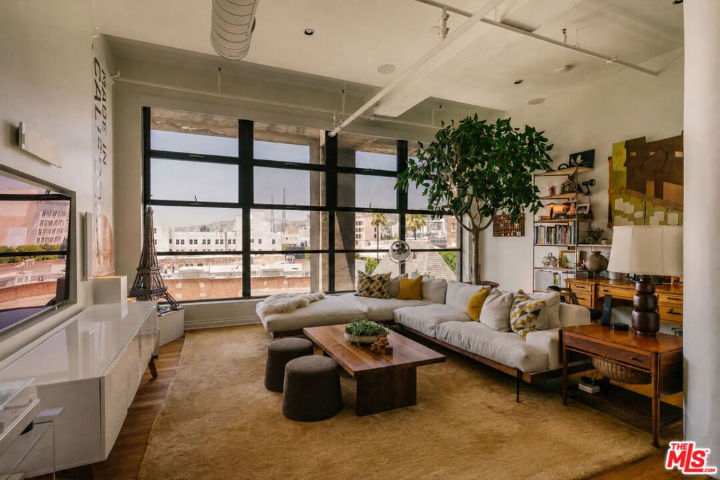 Condo in Los Angeles, California, United States 1 - 18159690