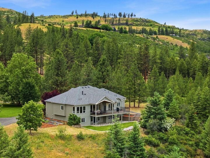 House in Nine Mile Falls, Washington, United States 2 - 18168235
