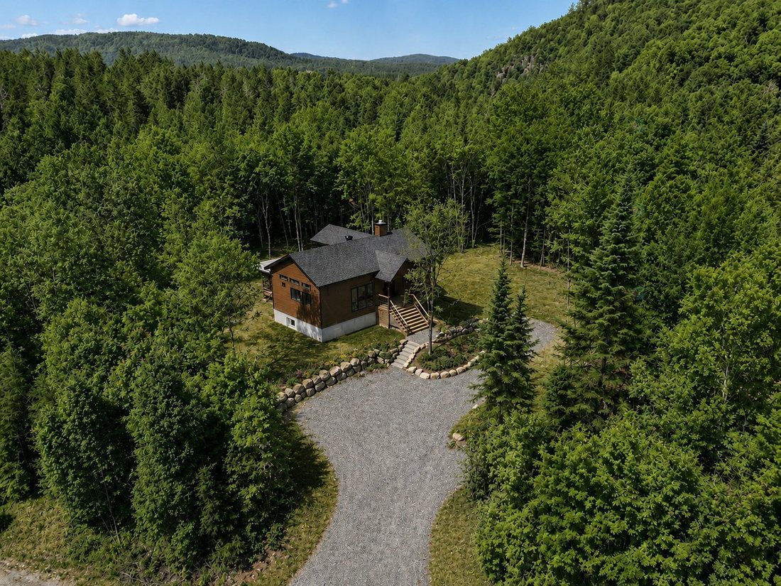 House in Lac-Supérieur, Quebec, Canada 2 - 18160472