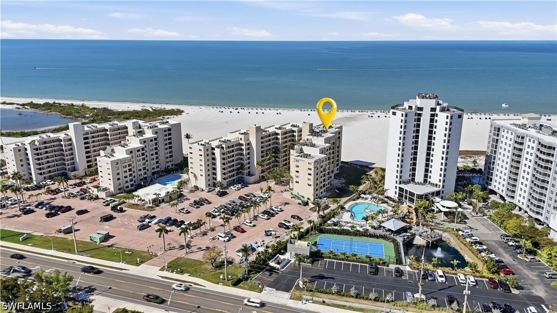 Condo in Fort Myers Beach, Florida, United States 1 - 18164871