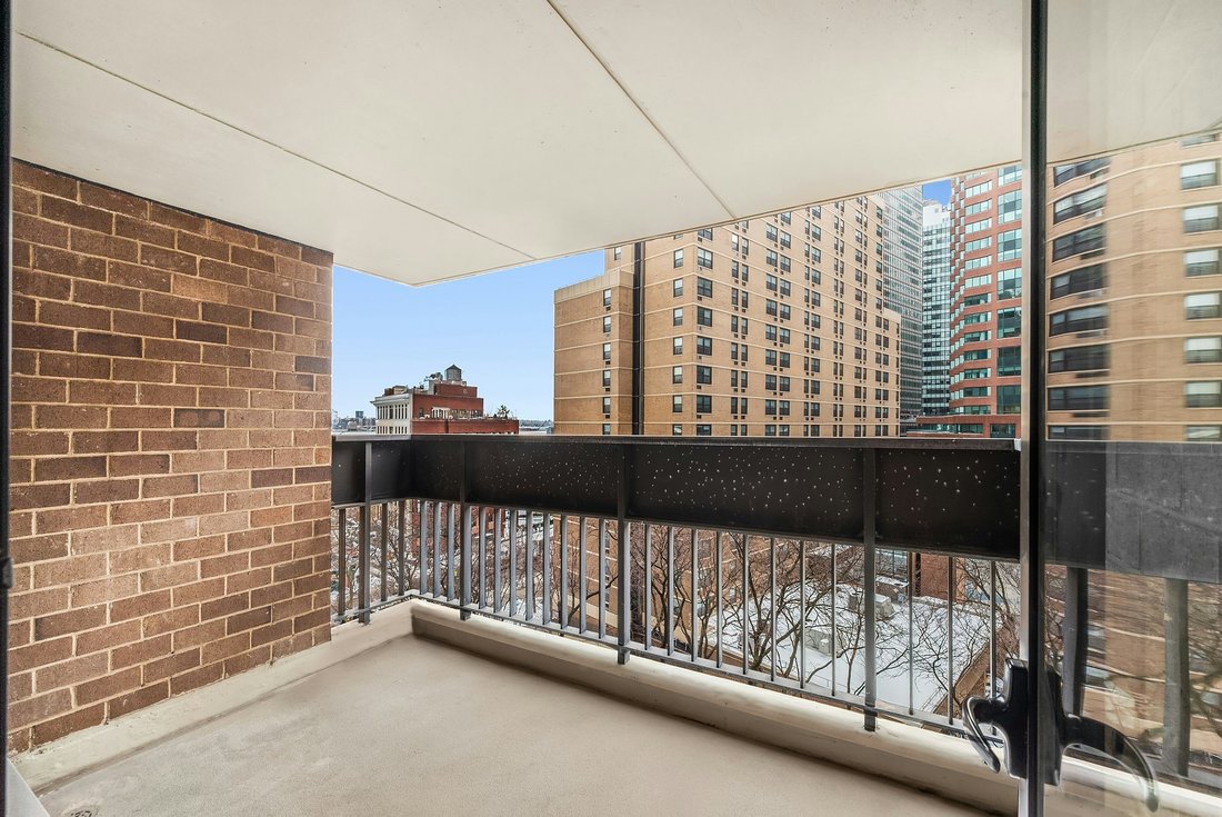 Co Op in New York, New York, United States 5 - 17099611